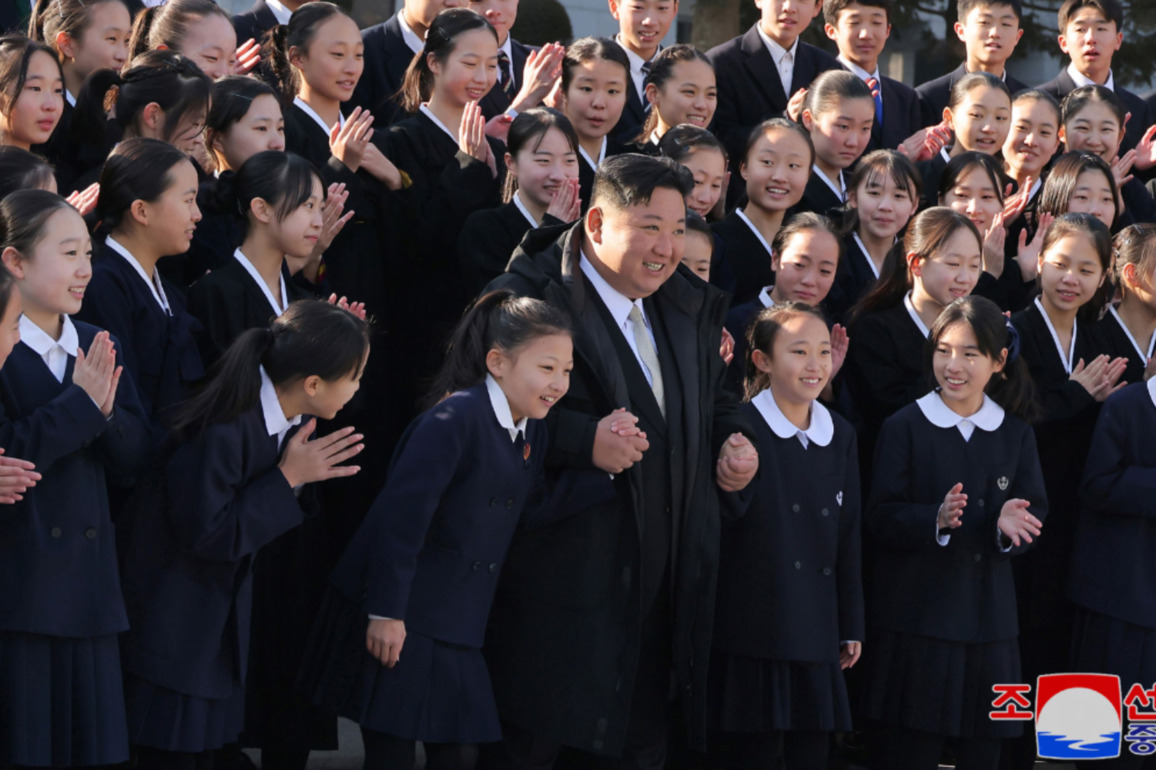Kim Jong Un calls for pro-regime Koreans in Japan to visit their homeland