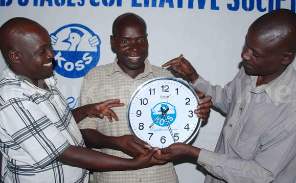 Abamu ku baasiimiddwa nga baweereddwa ebirabo Abamu ku baasiimiddwa nga baweereddwa ebirabo