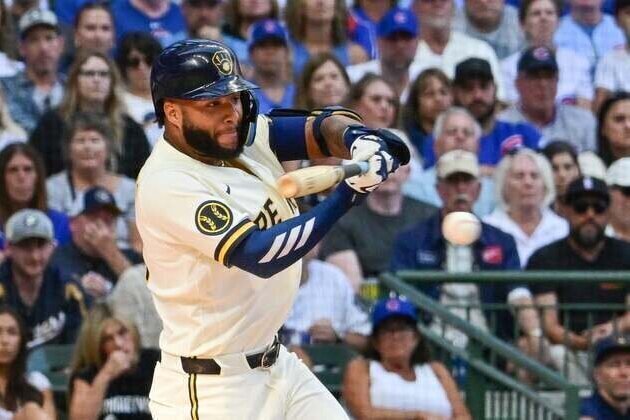 Jackson Chourio sparks Brewers' comeback win over Cubs