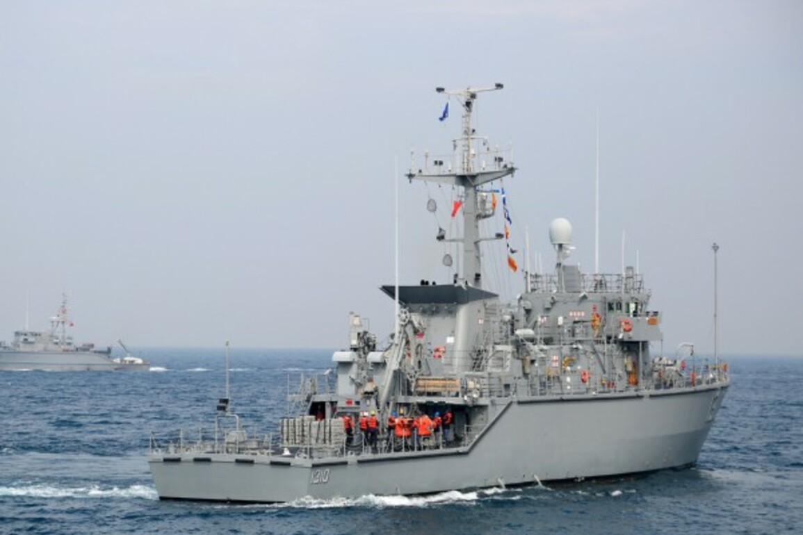 Taiwan detects China's incursions around itself