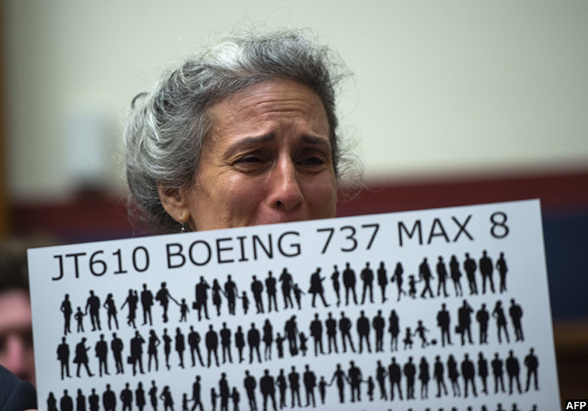  adia illeron the mother of amya tumo who was killed in the crash of thiopian irlines light 302 reacts before an aviation subcommittee hearing on tatus of the oeing 737  takeholder erspectives at the apitol in ashington  on une 19