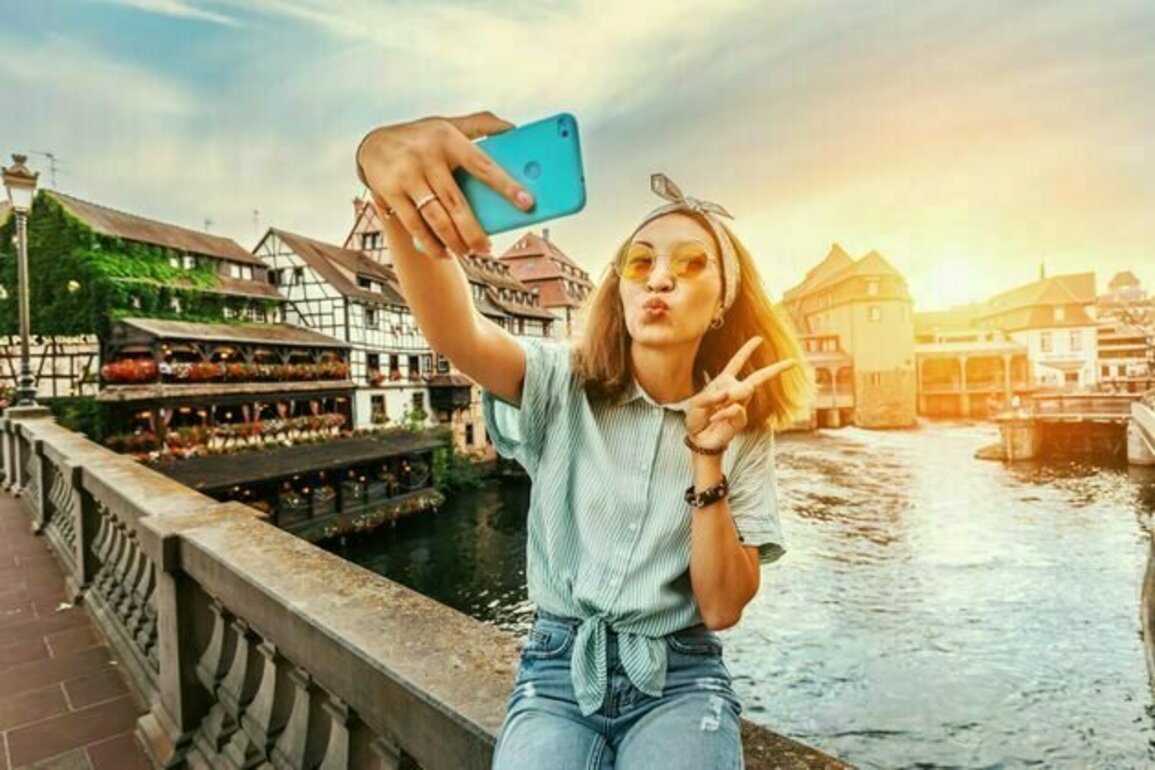 Menjaga hasrat materialistis dan 'flexing' di media sosial lewat 'mindfulness'