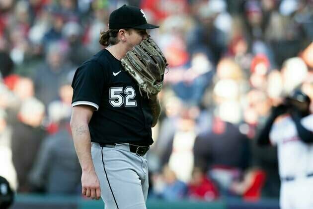 White Sox DFA RHP Mike Clevinger, add RHP Steven Wilson