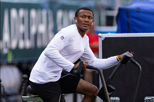 Eagles WR DeVonta Smith, S Jaquiski Tartt return to practice