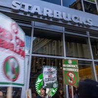 U.S. Starbucks workers down tools in sites nationwide
