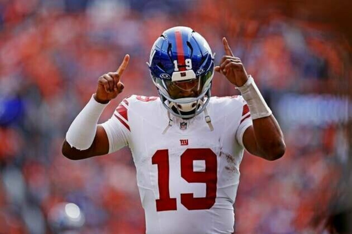 Packers desperate for win, draw new coach, QB at Giants