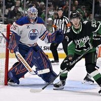 Streaking Stars trounce Oilers in key Western tilt
