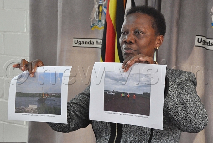 uloni showing some of the ongoing construction of ayungaamuli ridge dismissing the allegation that the funds had been stolen at edia entre ampala on ovember 19 2019 hoto by amadhan