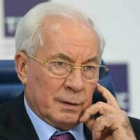 Ex-Ukraine PM predicts Zelensky will flee country