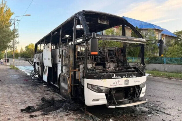 Eight Reported Dead in Donetsk Bus Strike as Russia Blames Ukraine