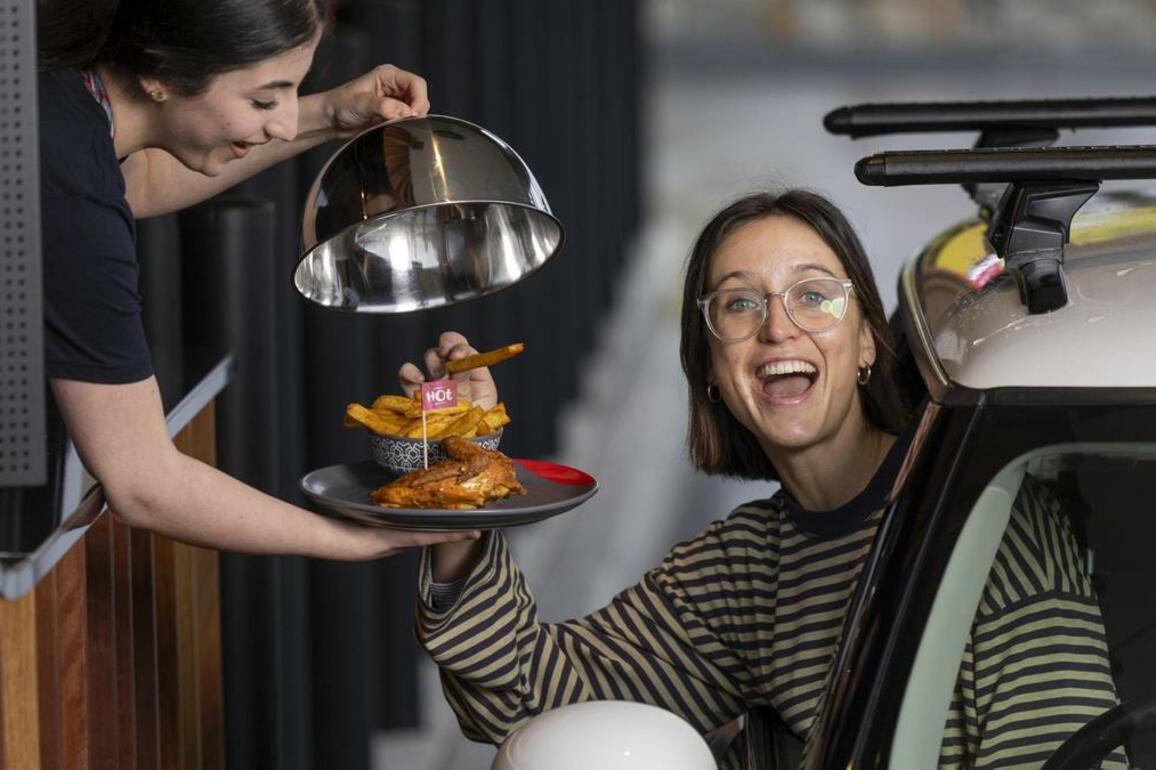 Nandos to open first Australian drive-thru in major city, giving away free chicken