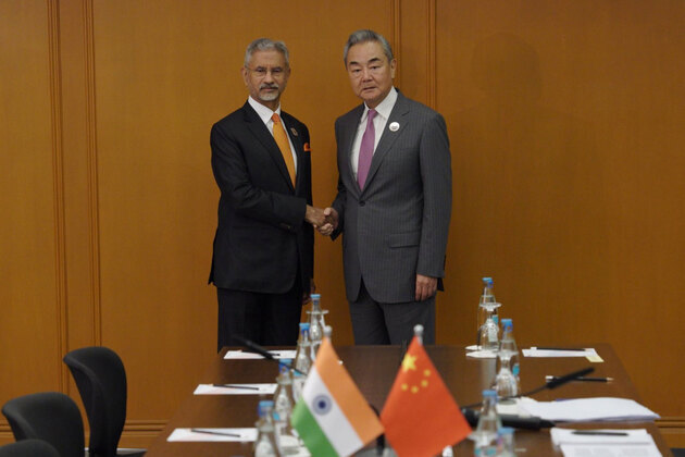 Border peace "pre-requisite" for normal ties, Jaishankar tells Chinese counterpart Wang Yi in Manila