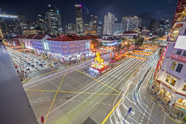SINGAPORE-CHINESE NEW YEAR-DECORATIONS-LIGHTING-UP