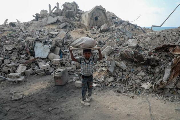 Gazans have to burn plastic waste to cook in makeshift shelters: UN