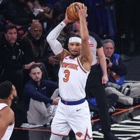 Knicks snap losing streak with historic beatdown of Nets