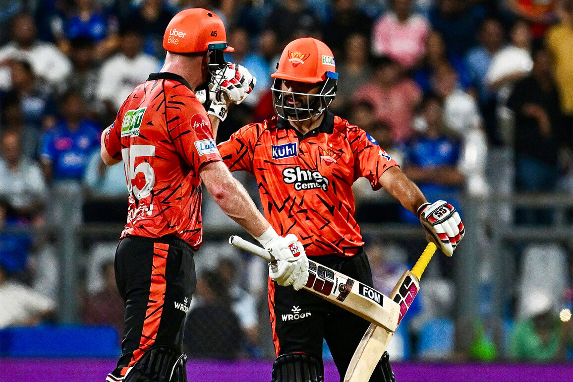 Muralidaran attributes IPL runfests to league's "business" and "entertainment" side