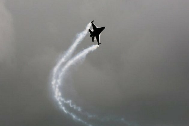 US should be cautious, hesitant in delivering more military support to Pakistan: Report