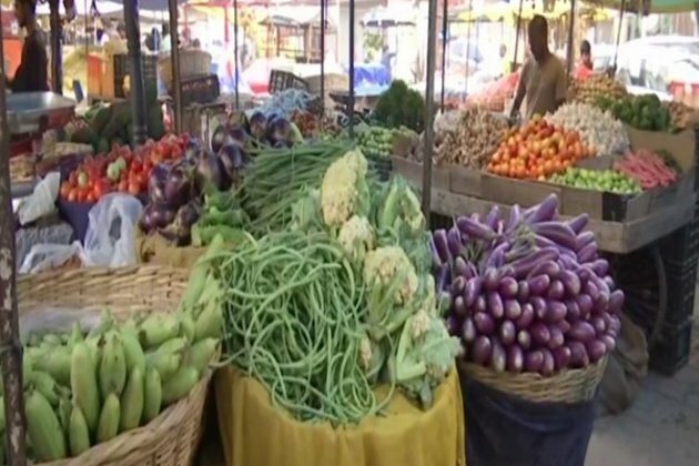 Traders hold fuel price hike responsible for veggie and fruit price hike