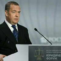 Ukraine has one last chance  Medvedev