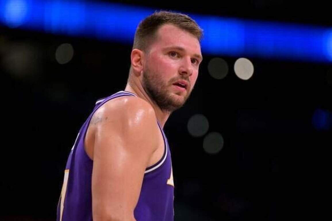 Lakers' Luka Doncic exits due to sore left leg