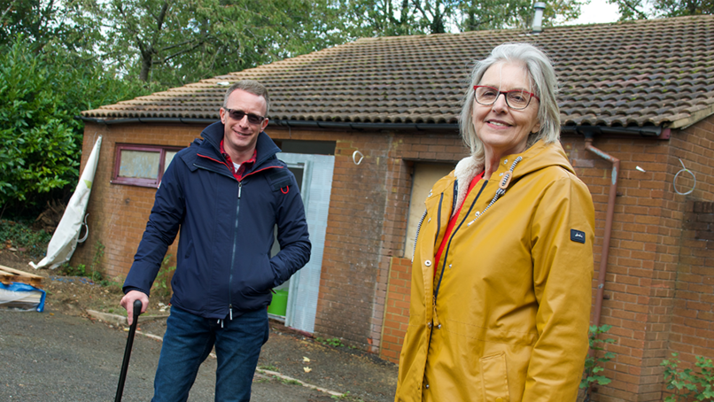 Dave Pickering and Pam Williams