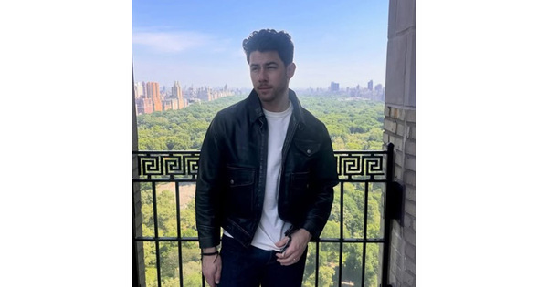 Nick Jonas reveals he once wore pair of Glen Powell's trousers