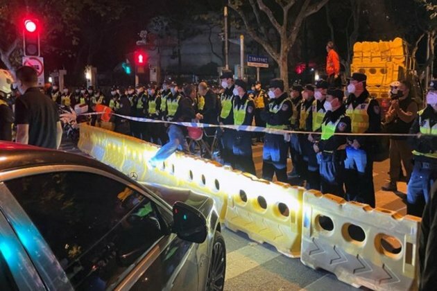 Demonstrators protesting against COVID-19 restrictions clash with police in Shanghai