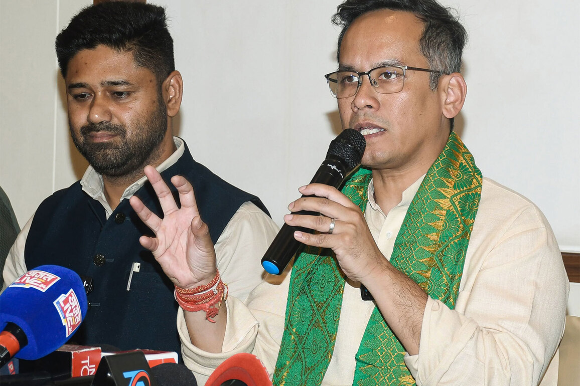 "Reading about the Golden visa in Dubai": Gaurav Gogoi takes jibe at CM Himanta Biswa Sarma amid passport row