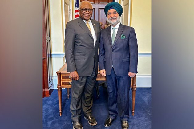 Indian envoy Sandhu meets US Congressman Clyburn, discuss ways to strengthen healthcare, clean energy