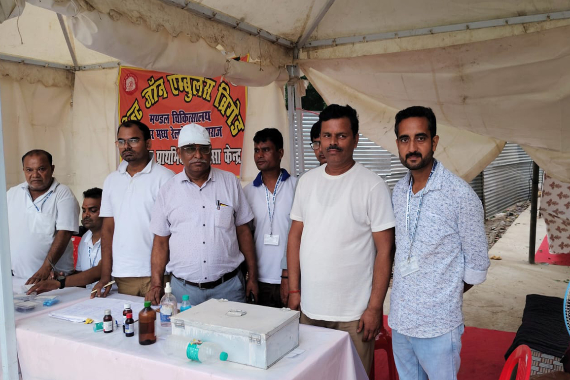 UP: Vindhyachal Railway Station gears up with special facilities for Shardiya Navratri Mela