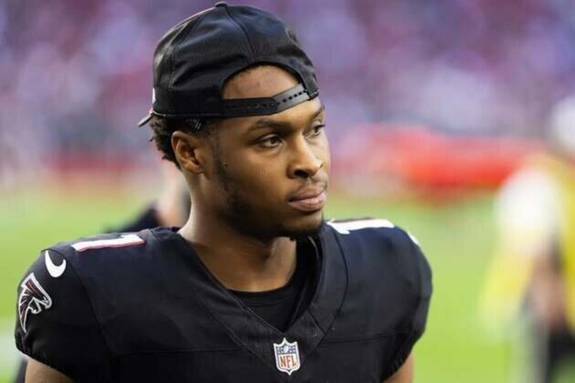 Reports: Giants signing WR Darnell Mooney to 1-year, $10M deal
