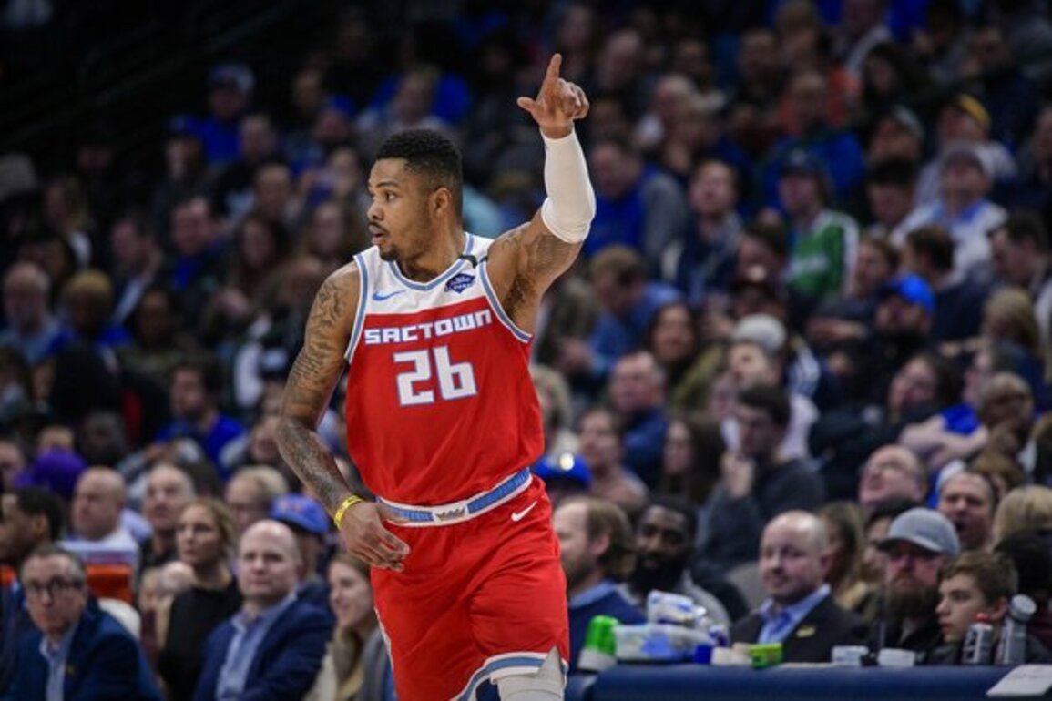 Kings hope to continue domination of Warriors