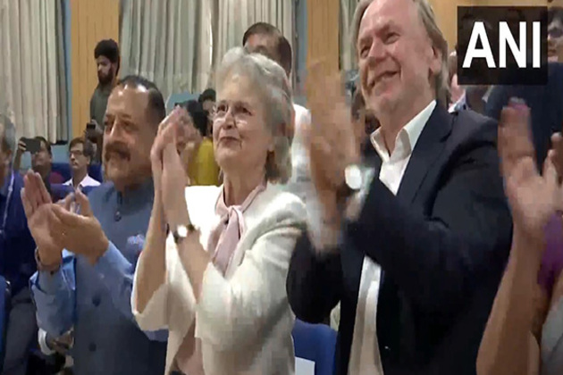 "Proud moment for India, inspiration for youth across world," Union Minister Jitendra Singh greets Group Captain Shubhanshu Shukla on Axiom-4 liftoff success