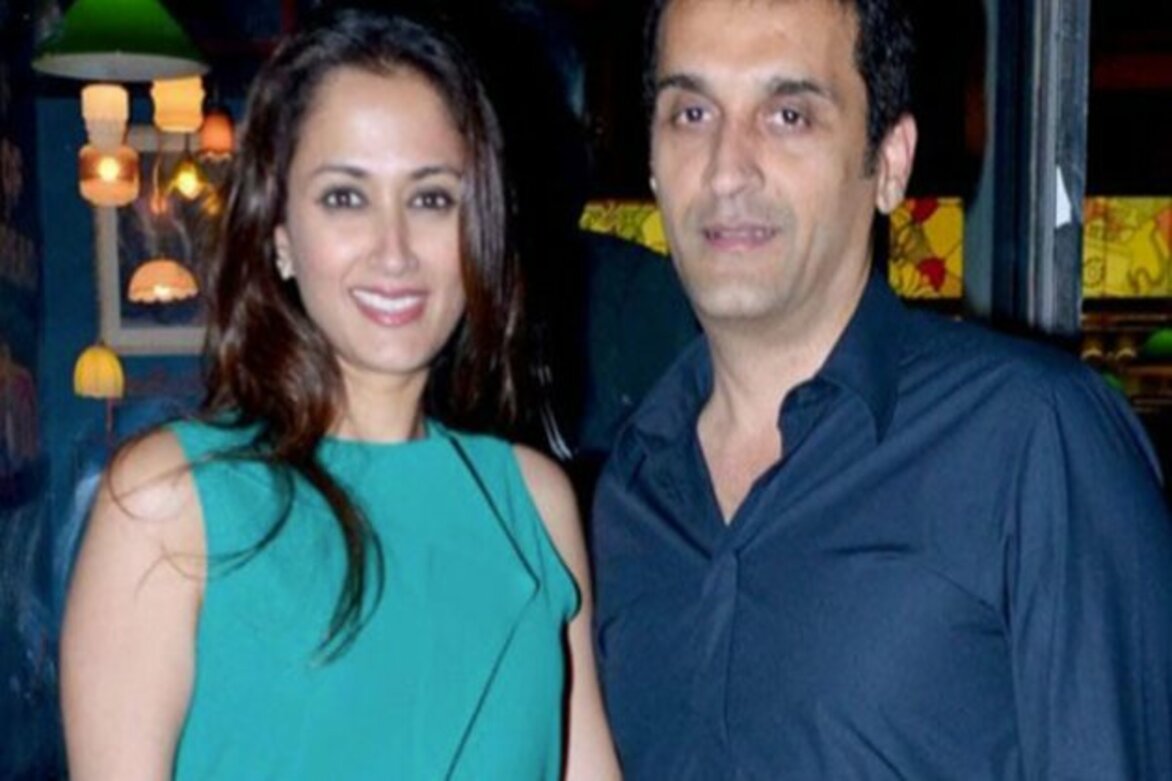 Actor Gayatri Joshi, husband involved in car accident in Italy