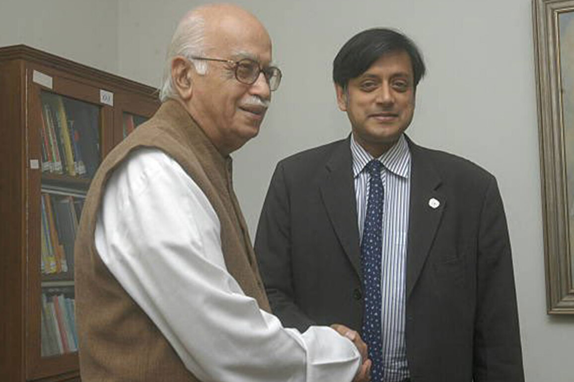 Just like Nehru cannot be judged only by China setback, reducing Advani's career to one episode also unfair: Shashi Tharoor