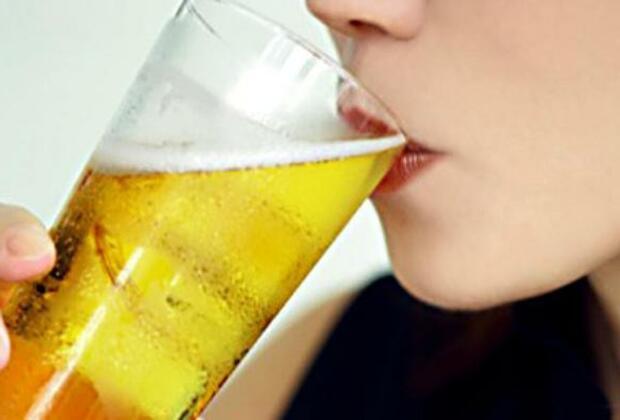 Daily light drinking can raise cancer risk among women, says study