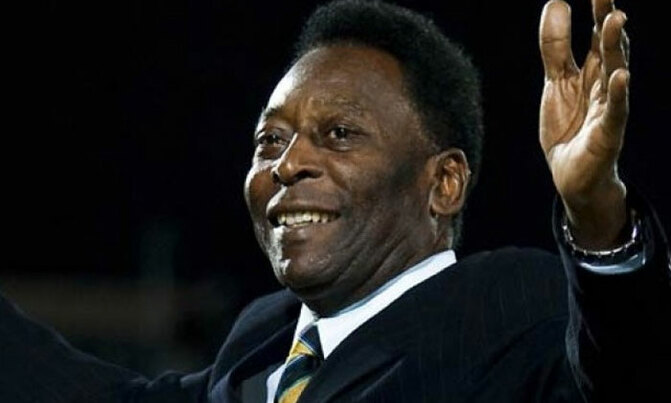 Pele to stay in Paris hospital for extra night: advisor Pele to stay in Paris hospital for extra night: advisor