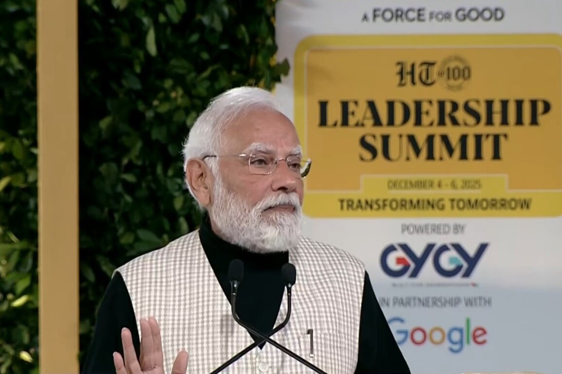 Every sector shedding old colonial mindset, aiming for new achievements with pride: PM Modi