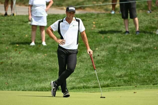 BMW Championship first round suspended (lightning)