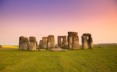  New electric bus fleet to connect Salisbury and Stonehenge 