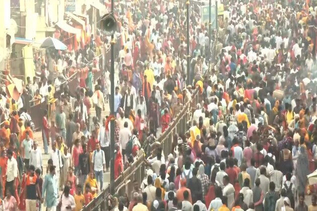 Ram Navami fervour sweeps through Ayodhya as devotees gather in thousands