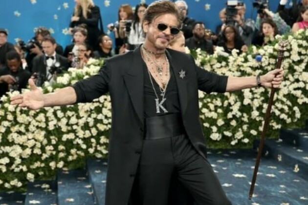 MET GALA 2025: Shah Rukh Khan recreates his signature pose at Hollywood's biggest fashion night, fans excited