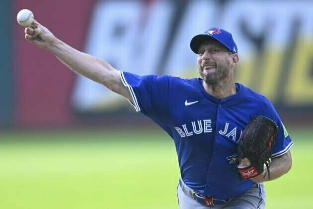 Pursuing first-place Yankees, Jays turn to Max Scherzer