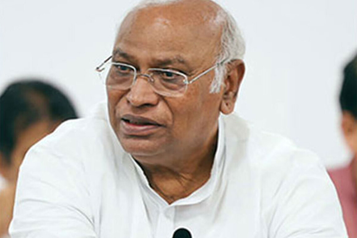 Mallikarjun Kharge greets people of Mizoram on Statehood Day