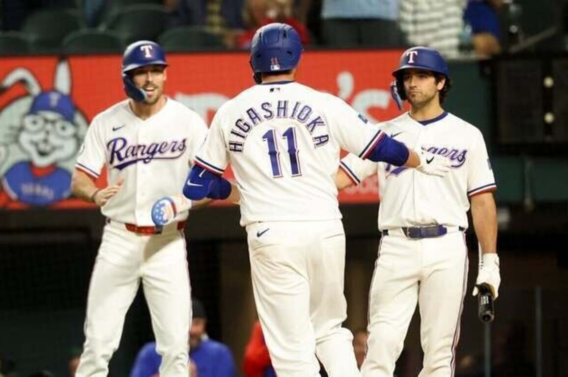 Kyle Higashioka's homer helps Rangers extend Mariners' skid