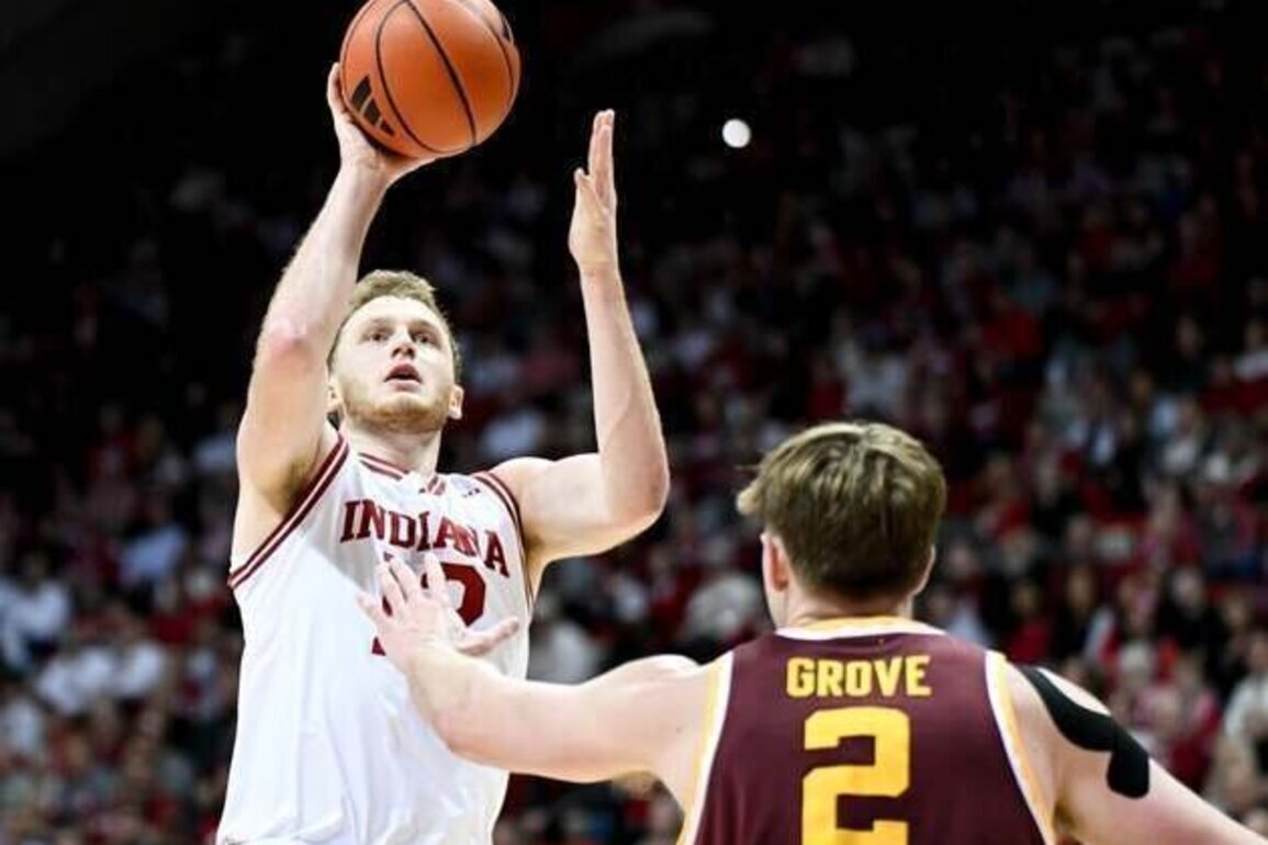 Indiana routs Minnesota to bolster NCAA Tournament resume