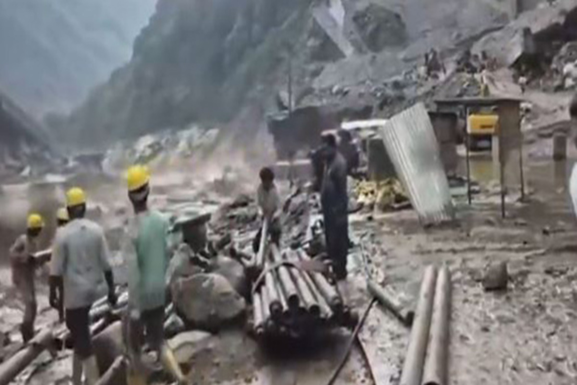 Sikkim: Teesta River water level rises amid heavy rainfall, IMD issues red alert for Mangan district