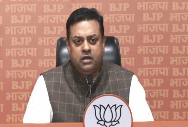 "Congress has insulted every Gujarati...," says Sambit Patra over Congress President Mallikarjun Kharge's 'Ravana' remark