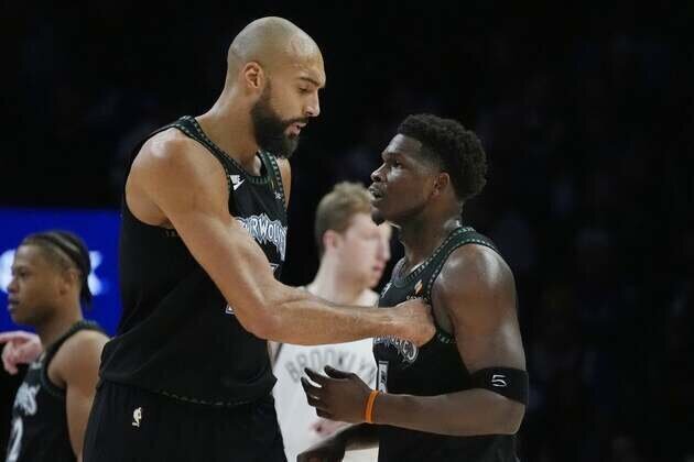 Wolves put improved defense up against fading Hawks