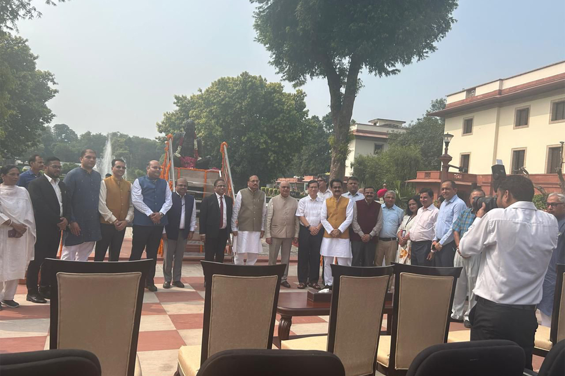 Justice Surya Kant pays tribute to Mahatma Gandhi and Lal Bahadur Shastri on their birth anniversaries